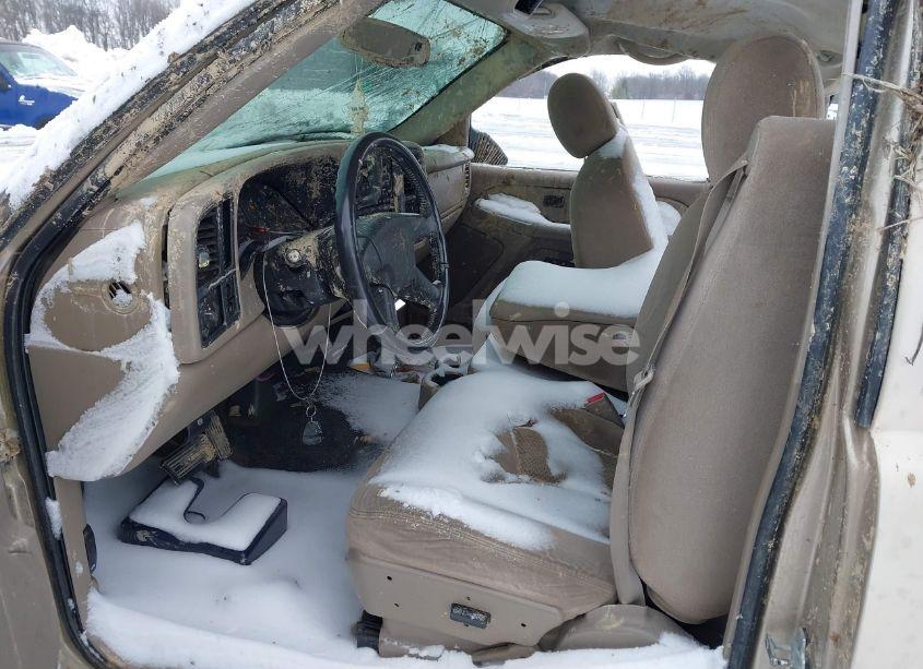 Photo 5 of 2004 Chevrolet Silverado 2500HD LS (VIN 1GCHK24234E253066)