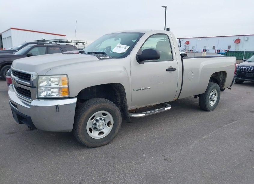 Photo 2 of 2008 Chevrolet Silverado 2500HD WORK TRUCK (VIN 1GCHK24K58E208720)