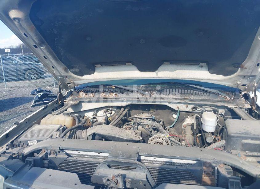 Photo 10 of 2005 Chevrolet Silverado 2500HD WORK TRUCK (VIN 1GCHK24U05E120428)