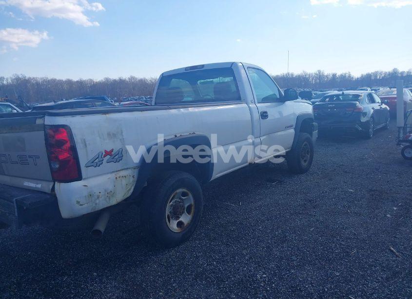 Photo 4 of 2005 Chevrolet Silverado 2500HD WORK TRUCK (VIN 1GCHK24U05E120428)
