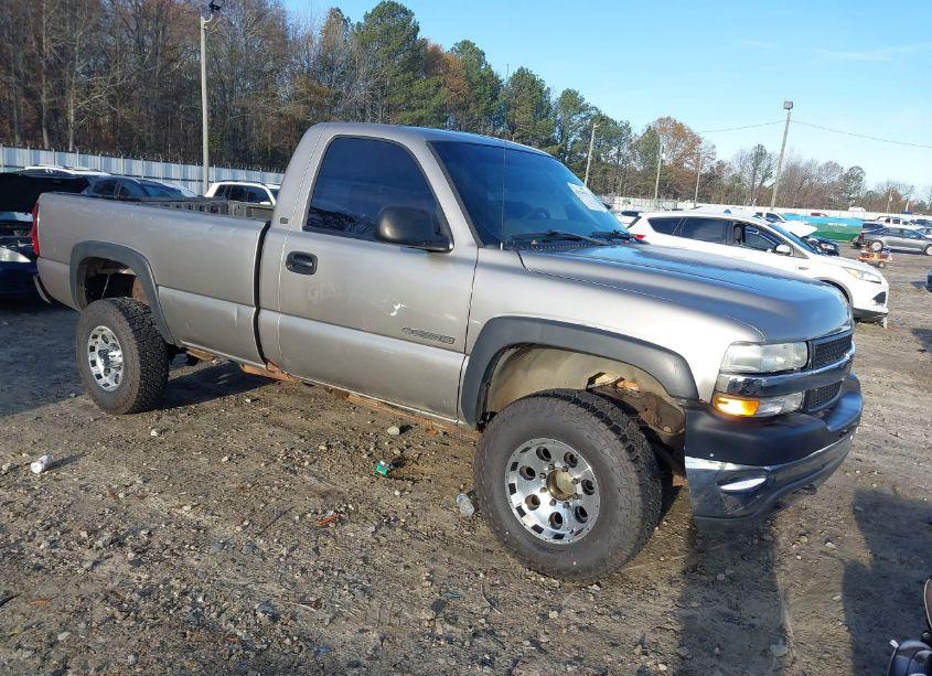 2002 Chevrolet Silverado 2500HD (VIN 1GCHK24U12E231002) main photo