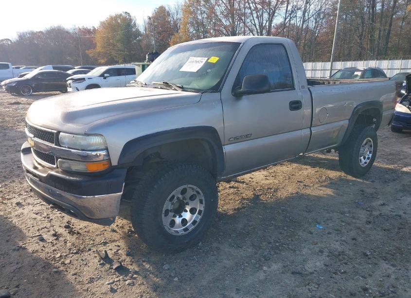 Photo 2 of 2002 Chevrolet Silverado 2500HD (VIN 1GCHK24U12E231002)