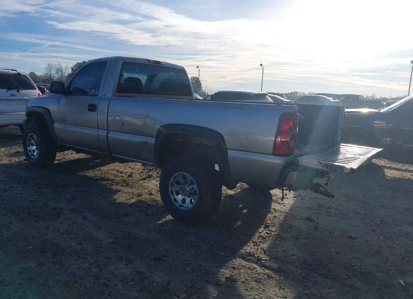 Photo 3 of 2002 Chevrolet Silverado 2500HD (VIN 1GCHK24U12E231002)