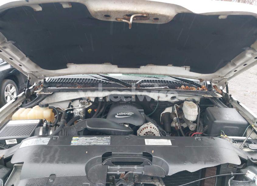 Photo 10 of 2004 Chevrolet Silverado 2500HD WORK TRUCK (VIN 1GCHK24U14E121568)