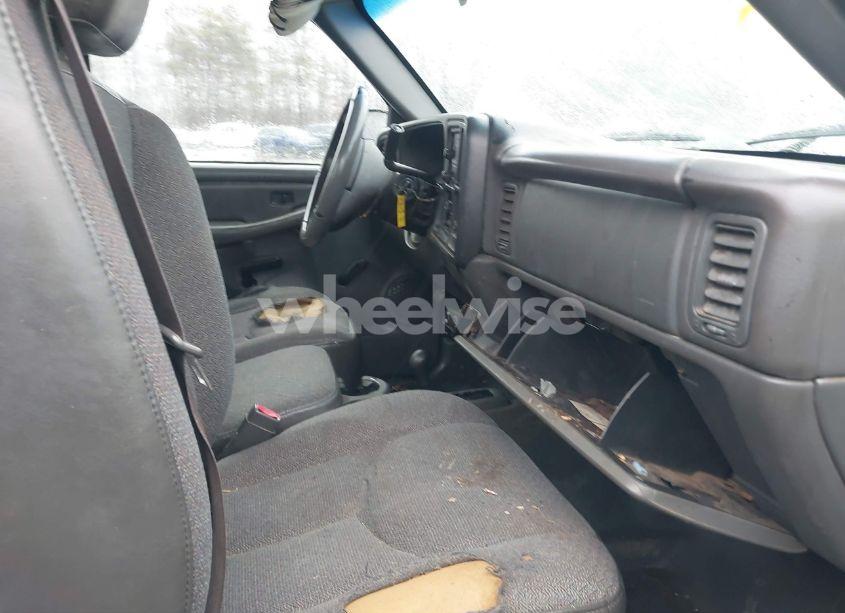 Photo 5 of 2004 Chevrolet Silverado 2500HD WORK TRUCK (VIN 1GCHK24U14E121568)