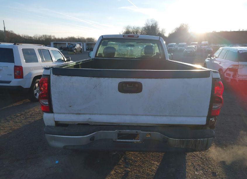 Photo 16 of 2006 Chevrolet Silverado 2500HD WORK TRUCK (VIN 1GCHK24U16E120987)