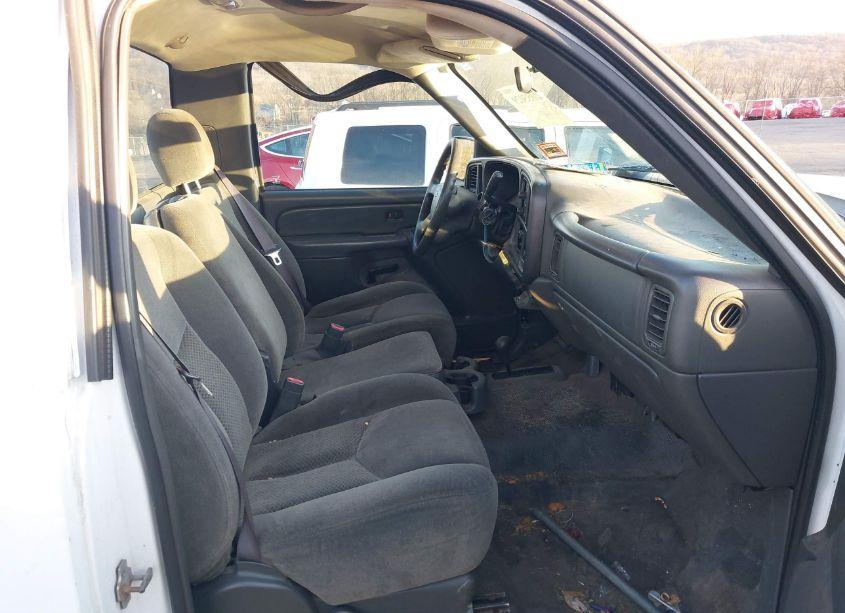 Photo 5 of 2006 Chevrolet Silverado 2500HD WORK TRUCK (VIN 1GCHK24U16E120987)