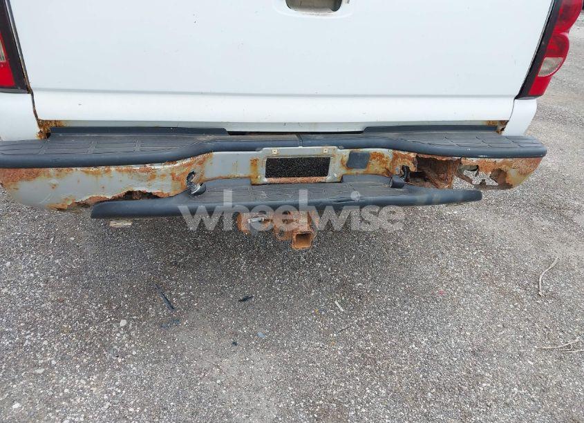 Photo 14 of 2005 Chevrolet Silverado 2500HD WORK TRUCK (VIN 1GCHK24U25E283372)