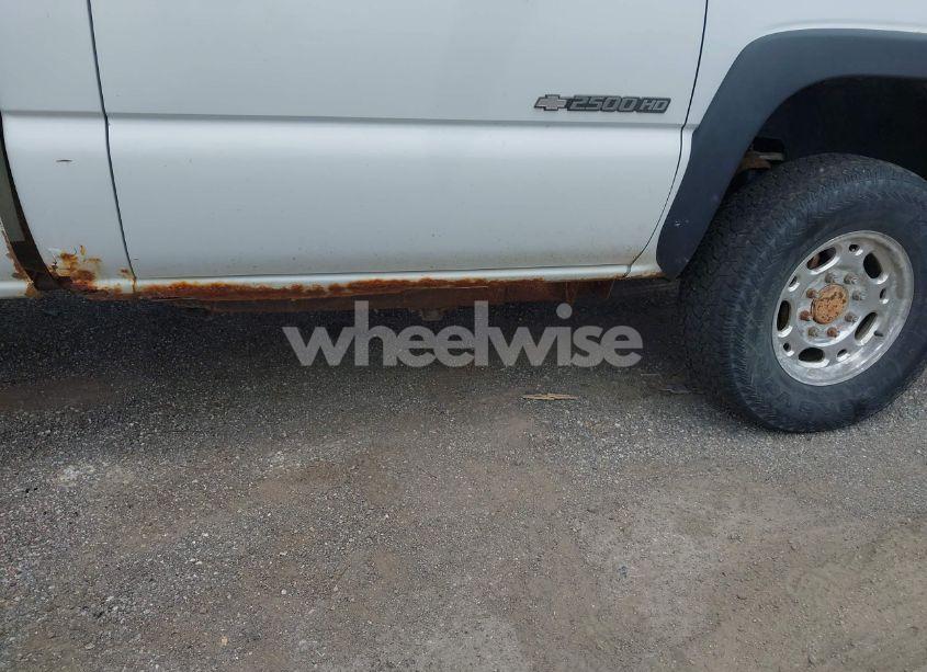 Photo 16 of 2005 Chevrolet Silverado 2500HD WORK TRUCK (VIN 1GCHK24U25E283372)