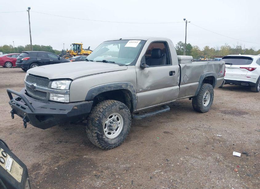 Photo 2 of 2003 Chevrolet Silverado 2500HD WORK TRUCK (VIN 1GCHK24U33E363776)