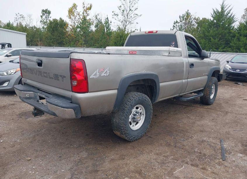 Photo 4 of 2003 Chevrolet Silverado 2500HD WORK TRUCK (VIN 1GCHK24U33E363776)