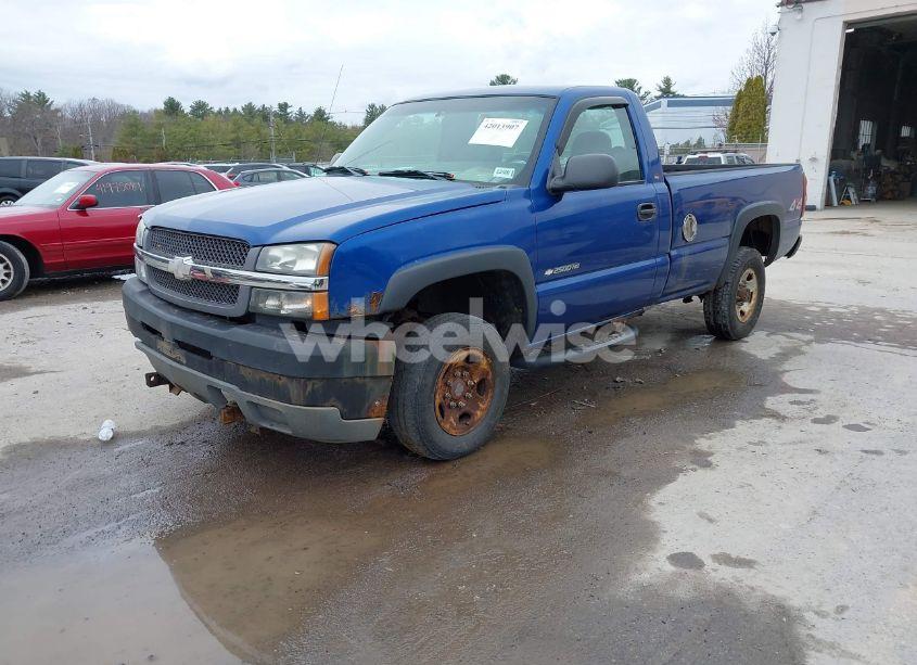 Photo 2 of 2003 Chevrolet Silverado 2500HD WORK TRUCK (VIN 1GCHK24U43E131123)