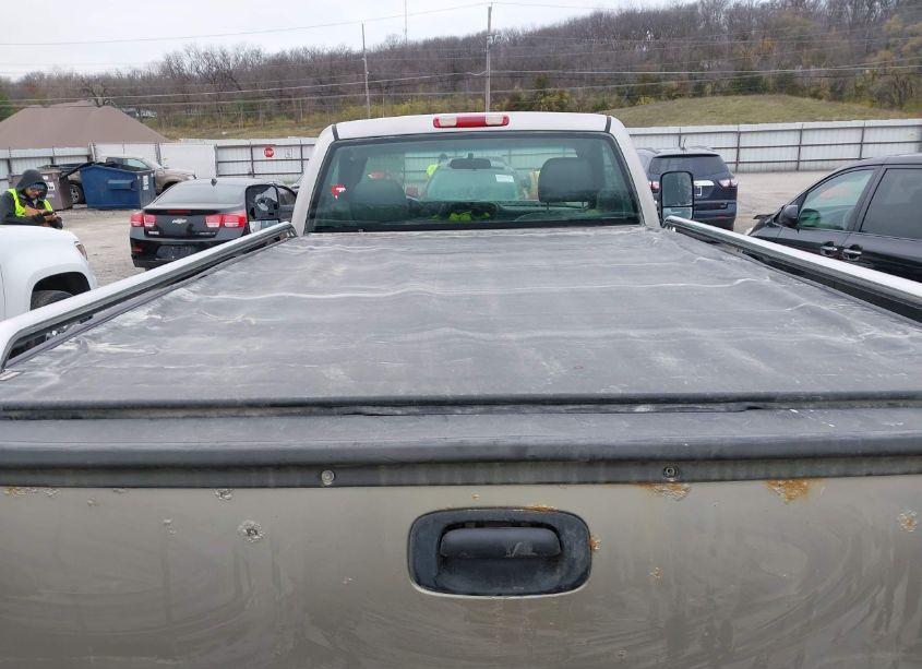 Photo 8 of 2005 Chevrolet Silverado 2500HD WORK TRUCK (VIN 1GCHK24U65E156477)