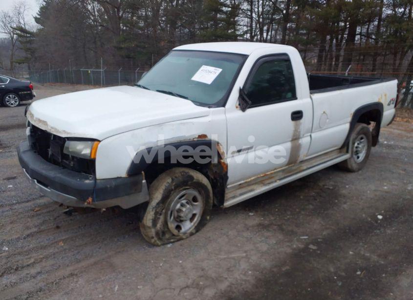 Photo 2 of 2006 Chevrolet Silverado 2500HD WORK TRUCK (VIN 1GCHK24U66E280475)