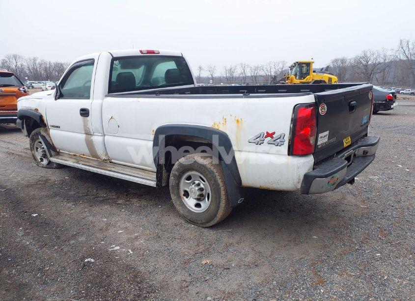 Photo 3 of 2006 Chevrolet Silverado 2500HD WORK TRUCK (VIN 1GCHK24U66E280475)