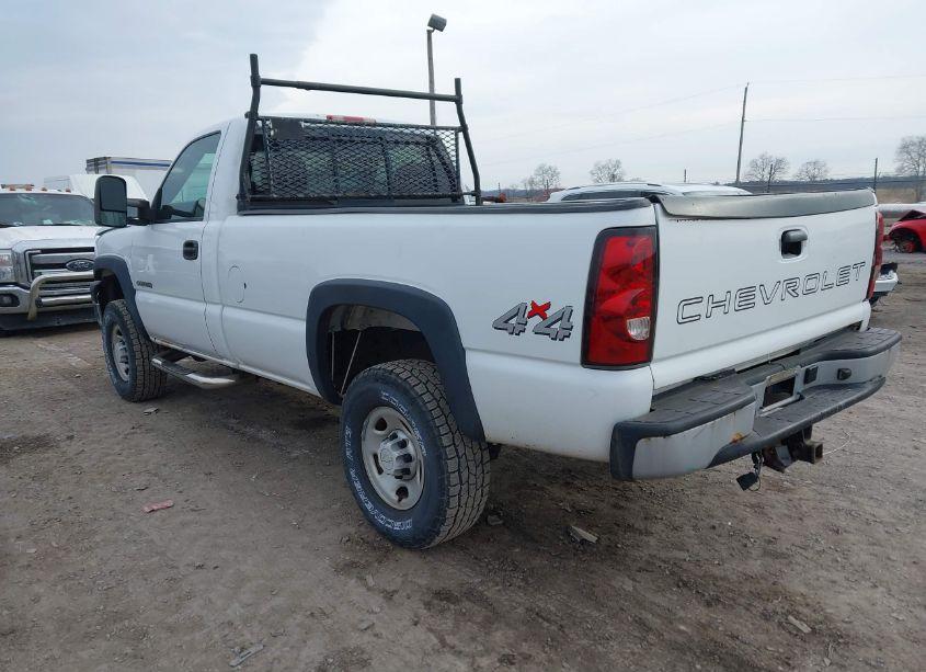 Photo 3 of 2006 Chevrolet Silverado 2500HD WORK TRUCK (VIN 1GCHK24U76E177274)