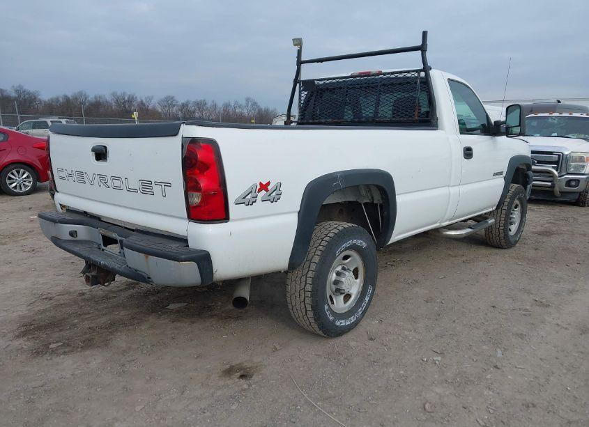 Photo 4 of 2006 Chevrolet Silverado 2500HD WORK TRUCK (VIN 1GCHK24U76E177274)