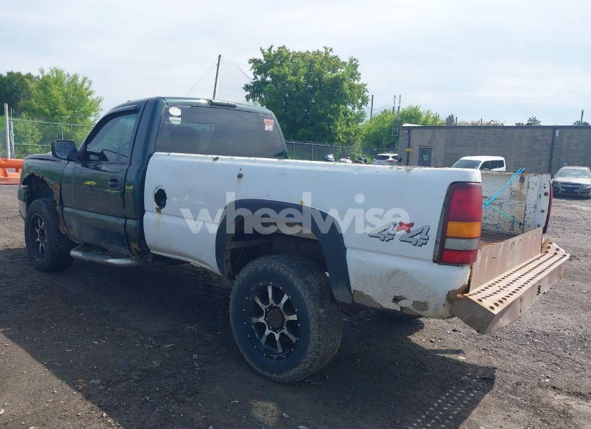 Photo 3 of 2006 Chevrolet Silverado 2500HD WORK TRUCK (VIN 1GCHK24U86E127323)