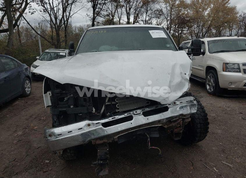 Photo 12 of 2003 Chevrolet Silverado 2500HD WORK TRUCK (VIN 1GCHK24U93E202641)
