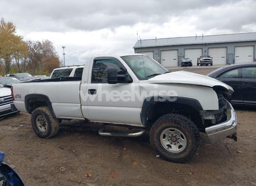 Photo 13 of 2003 Chevrolet Silverado 2500HD WORK TRUCK (VIN 1GCHK24U93E202641)