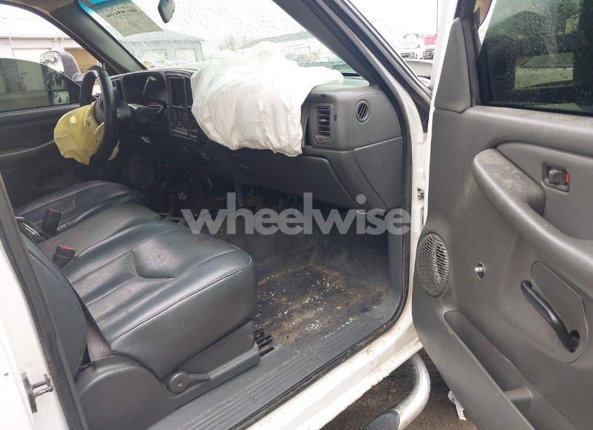 Photo 5 of 2003 Chevrolet Silverado 2500HD WORK TRUCK (VIN 1GCHK24U93E202641)