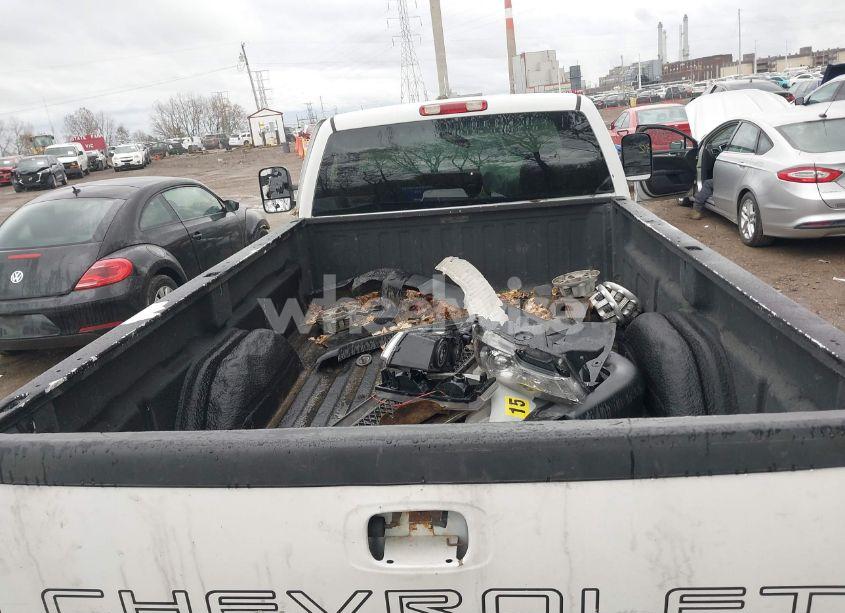 Photo 8 of 2003 Chevrolet Silverado 2500HD WORK TRUCK (VIN 1GCHK24U93E202641)