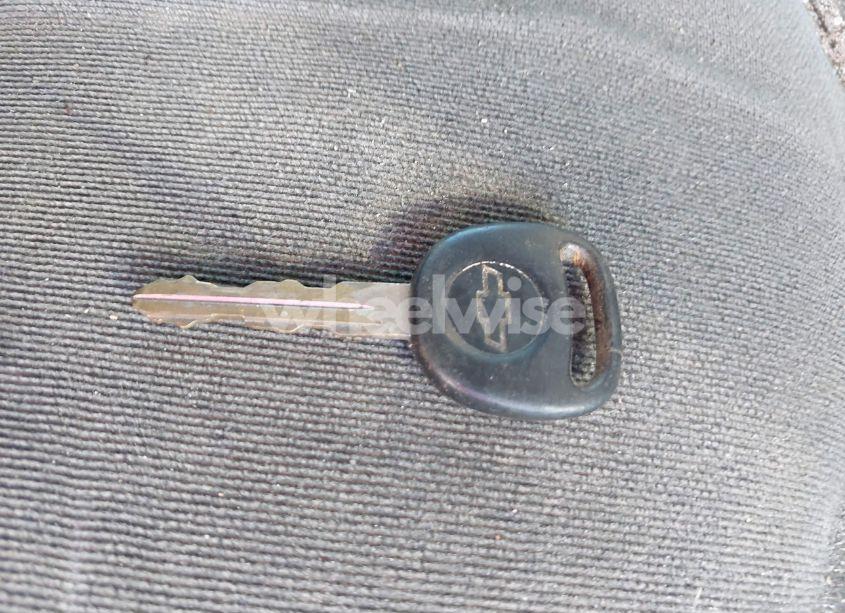 Photo 11 of 2004 Chevrolet Silverado 2500HD (VIN 1GCHK24U94E196793)