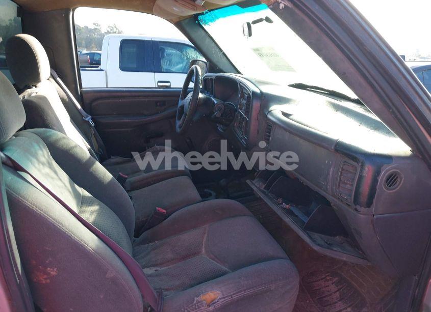 Photo 5 of 2004 Chevrolet Silverado 2500HD (VIN 1GCHK24U94E196793)