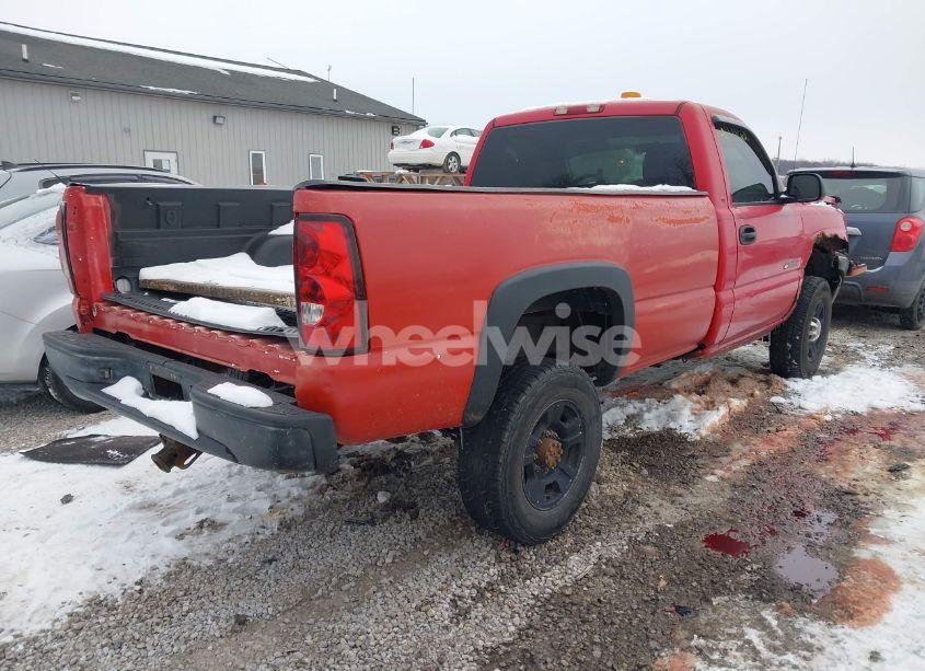 Photo 4 of 2005 Chevrolet Silverado 2500HD WORK TRUCK (VIN 1GCHK24U95E257271)
