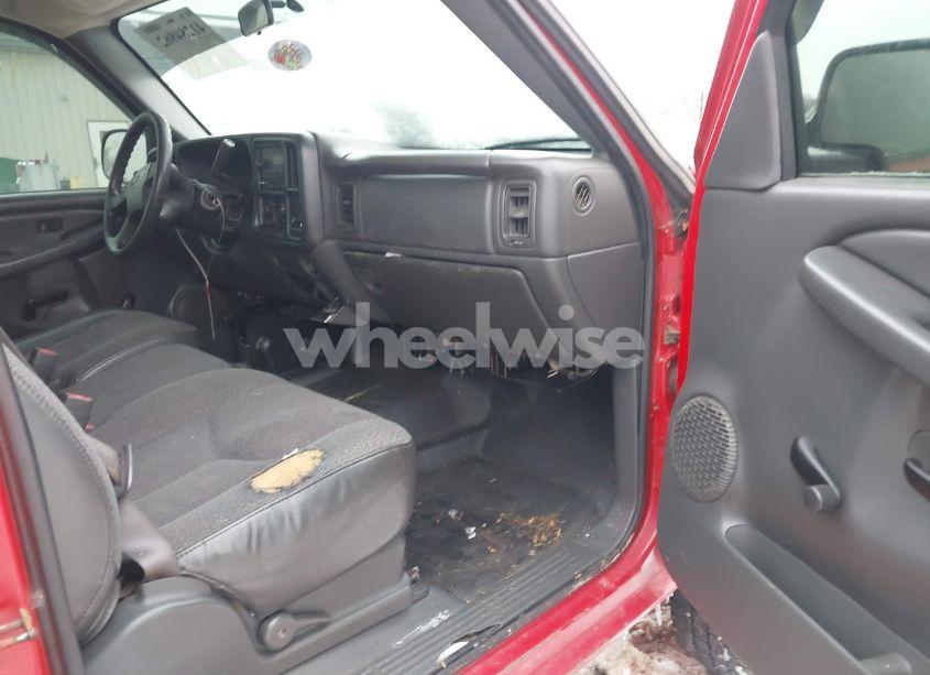 Photo 5 of 2005 Chevrolet Silverado 2500HD WORK TRUCK (VIN 1GCHK24U95E257271)