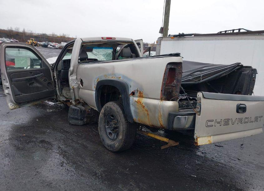 Photo 3 of 2006 Chevrolet Silverado 2500HD WORK TRUCK (VIN 1GCHK24U96E225101)