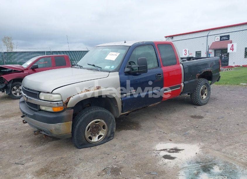Photo 2 of 2001 Chevrolet Silverado 2500HD LT (VIN 1GCHK29101E294069)