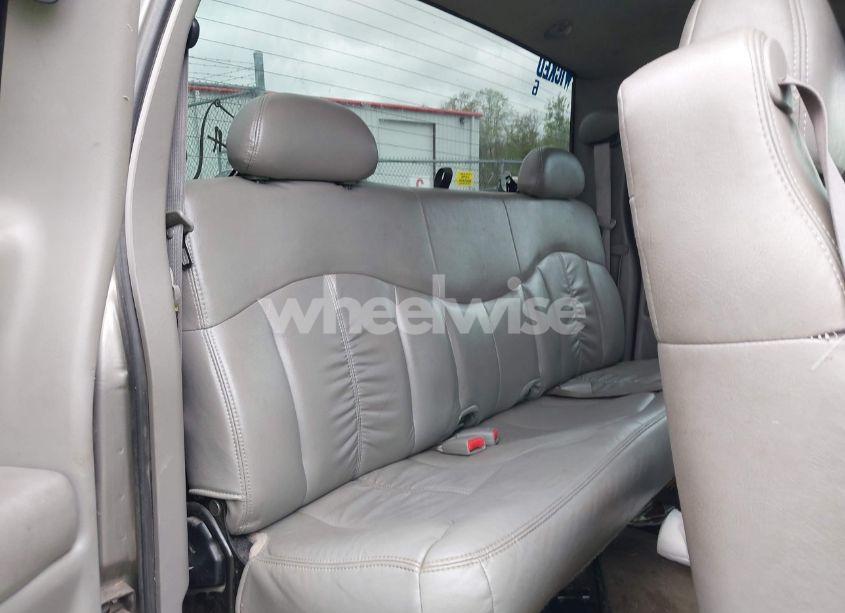 Photo 8 of 2001 Chevrolet Silverado 2500HD LT (VIN 1GCHK29101E294069)