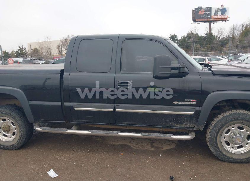 Photo 13 of 2003 Chevrolet Silverado 2500HD LS (VIN 1GCHK29123E277518)