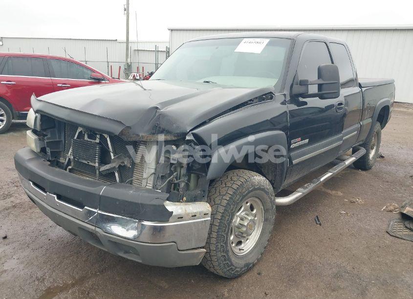 Photo 2 of 2003 Chevrolet Silverado 2500HD LS (VIN 1GCHK29123E277518)