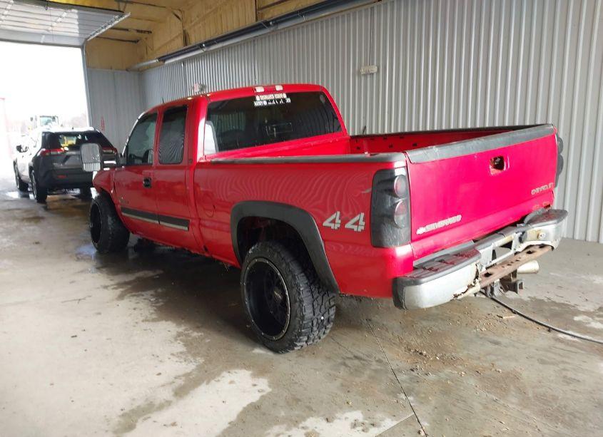 Photo 3 of 2003 Chevrolet Silverado 2500HD LT (VIN 1GCHK29123E364125)