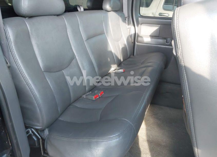 Photo 8 of 2003 Chevrolet Silverado 2500HD LT (VIN 1GCHK29133E348905)