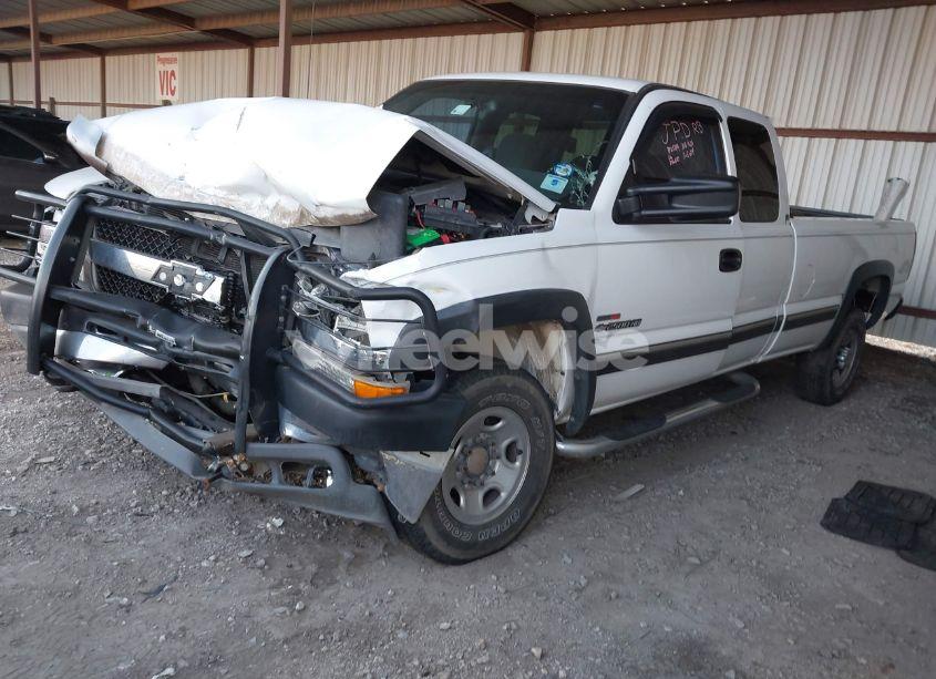Photo 2 of 2001 Chevrolet Silverado 2500HD LS (VIN 1GCHK29141E332600)