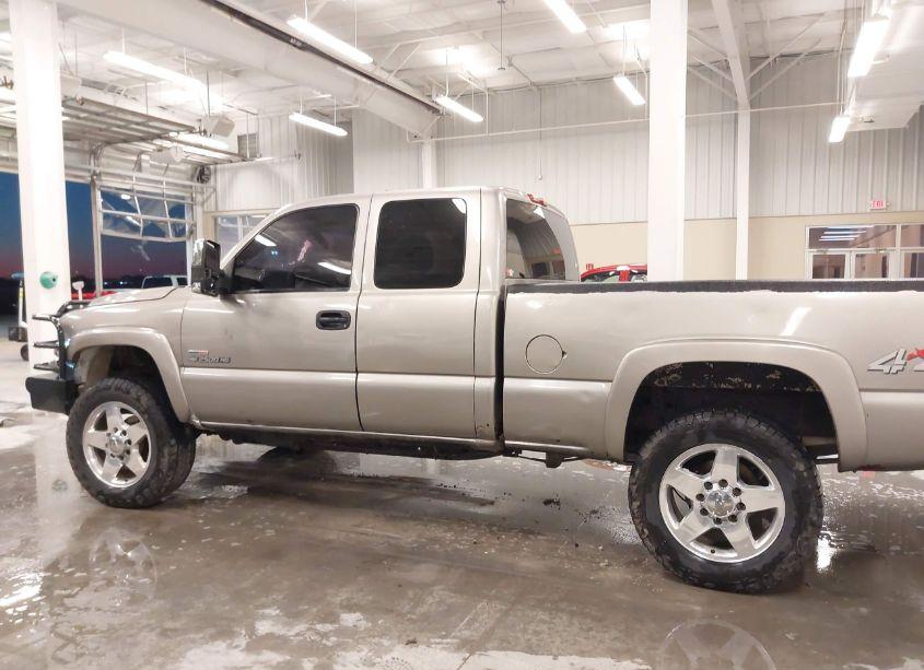 Photo 15 of 2002 Chevrolet Silverado 2500HD LS (VIN 1GCHK29152E200009)