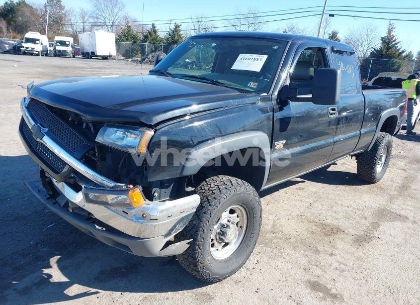 Photo 2 of 2003 Chevrolet Silverado 2500HD LS (VIN 1GCHK29163E296878)