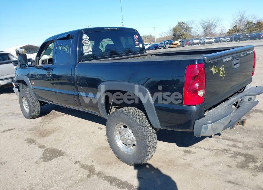 Photo 3 of 2003 Chevrolet Silverado 2500HD LS (VIN 1GCHK29163E296878)