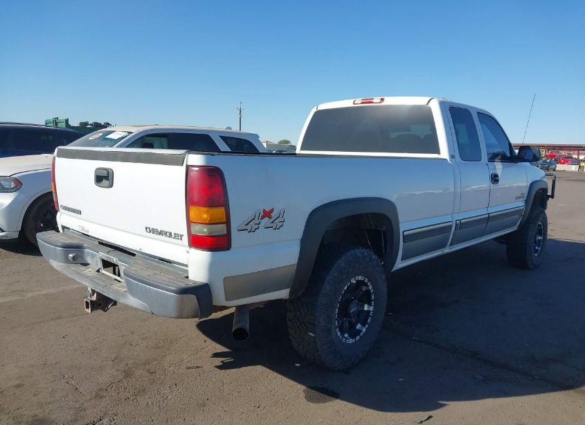 Photo 4 of 2001 Chevrolet Silverado 2500HD LS/LT (VIN 1GCHK29181E210323)