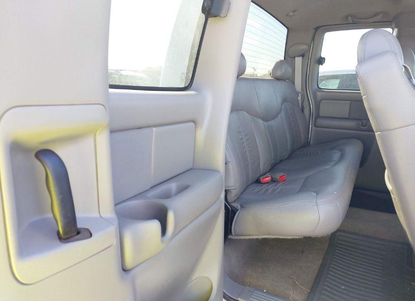 Photo 8 of 2001 Chevrolet Silverado 2500HD LS/LT (VIN 1GCHK29181E210323)