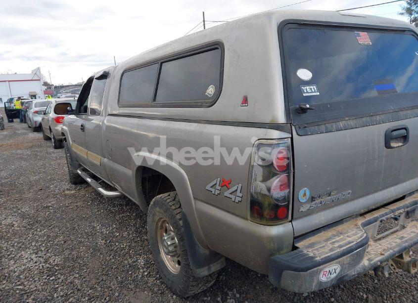 Photo 3 of 2003 Chevrolet Silverado 2500HD LS (VIN 1GCHK291X3E108220)