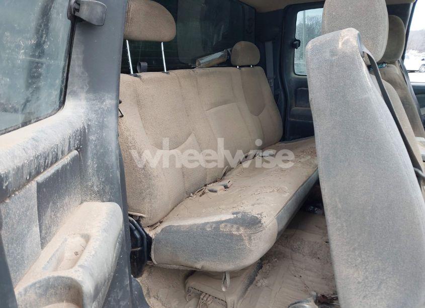 Photo 8 of 2003 Chevrolet Silverado 2500HD LS (VIN 1GCHK291X3E108220)