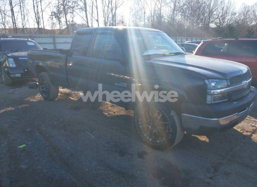 2004 Chevrolet Silverado 2500HD LS (VIN 1GCHK29224E242665) main photo