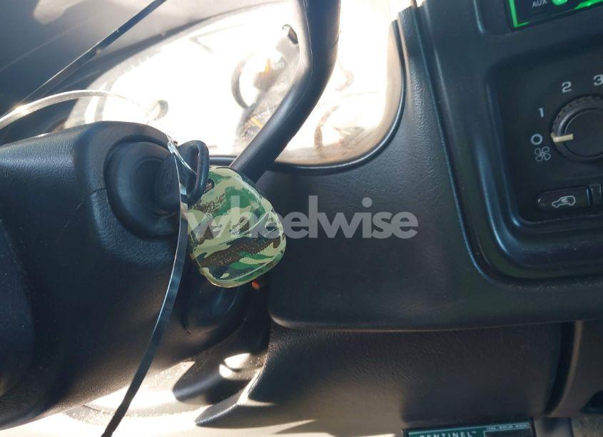 Photo 11 of 2004 Chevrolet Silverado 2500HD LS (VIN 1GCHK29224E242665)