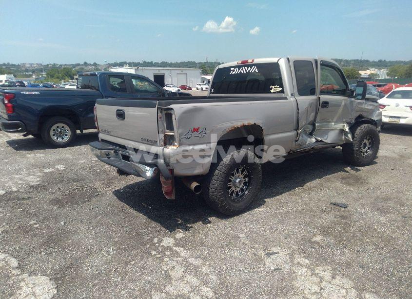 Photo 4 of 2004 Chevrolet Silverado 2500HD LS (VIN 1GCHK29224E249020)