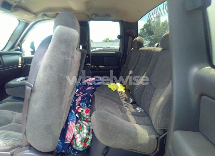 Photo 8 of 2004 Chevrolet Silverado 2500HD LS (VIN 1GCHK29224E249020)