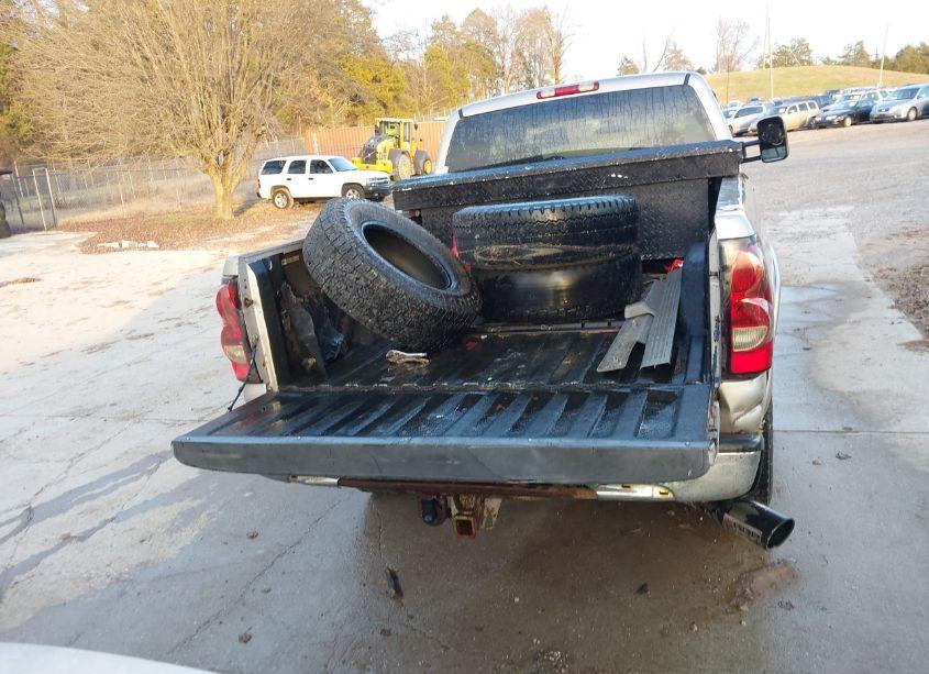 Photo 16 of 2005 Chevrolet Silverado 2500HD LT (VIN 1GCHK29225E271357)